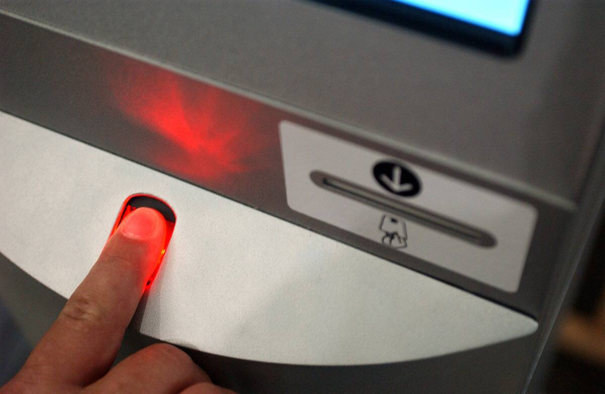 Biometric Technology May Cut Down Waiting Time At Airports