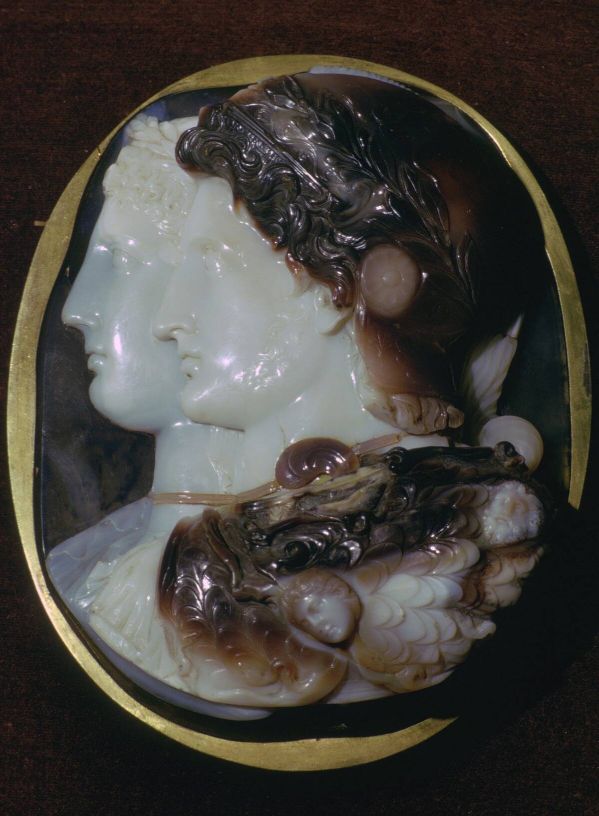 Cameo of the Egyptian ruler Ptolemy II and his wife, 3rd century BC