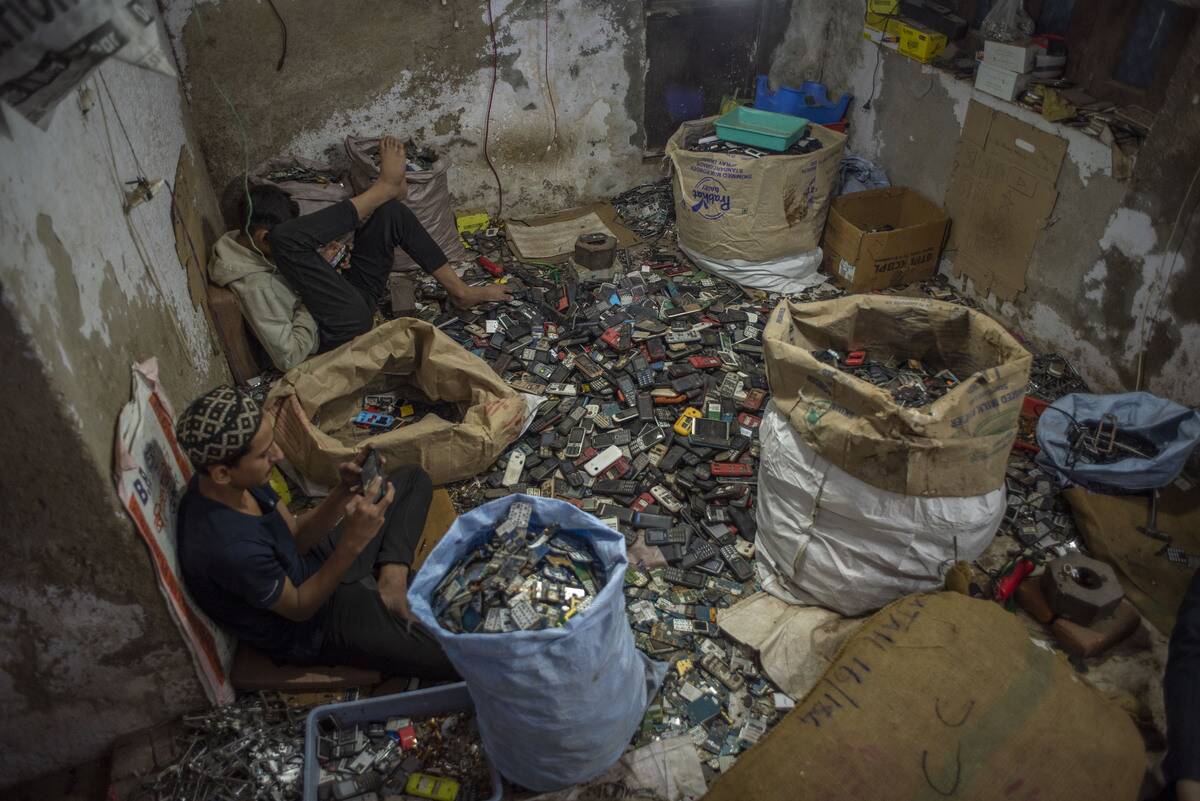 Delhi's E-Waste Crisis: The Silent Threat to Health and Environment