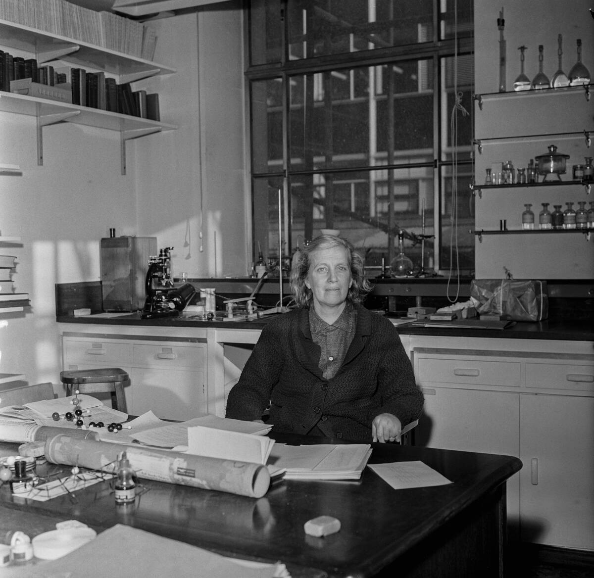 Dorothy Hodgkin, 1964