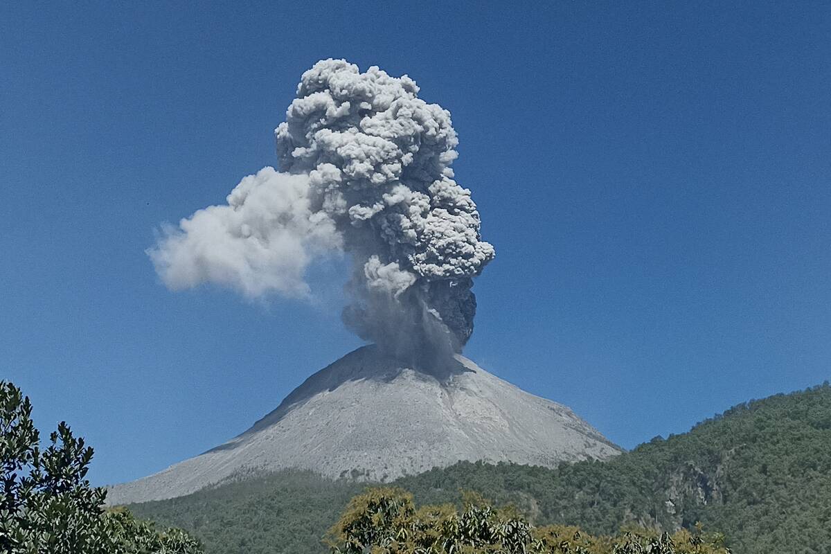 TOPSHOT-INDONESIA-VOLCANO