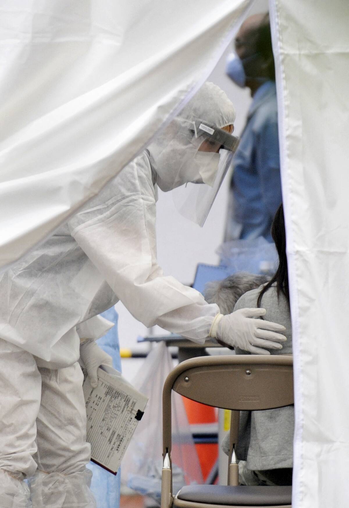 TOPSHOT-JAPAN-HEALTH-FLU