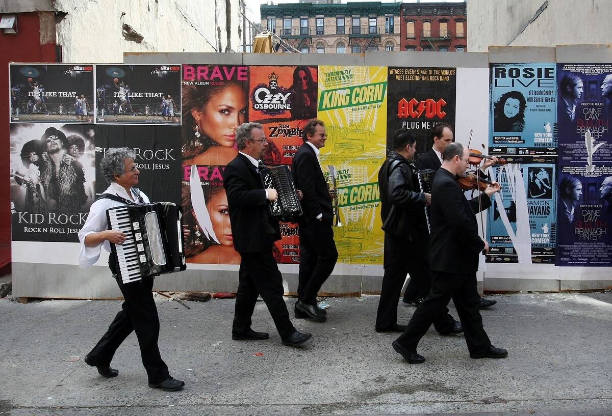 Traditional Jewish Klezmer Musicians Visit New York Synagogue