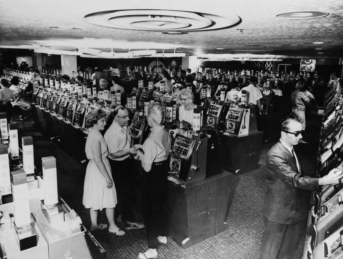 Usa, Las Vegas, Slot Machines Room In Sahara Hotel
