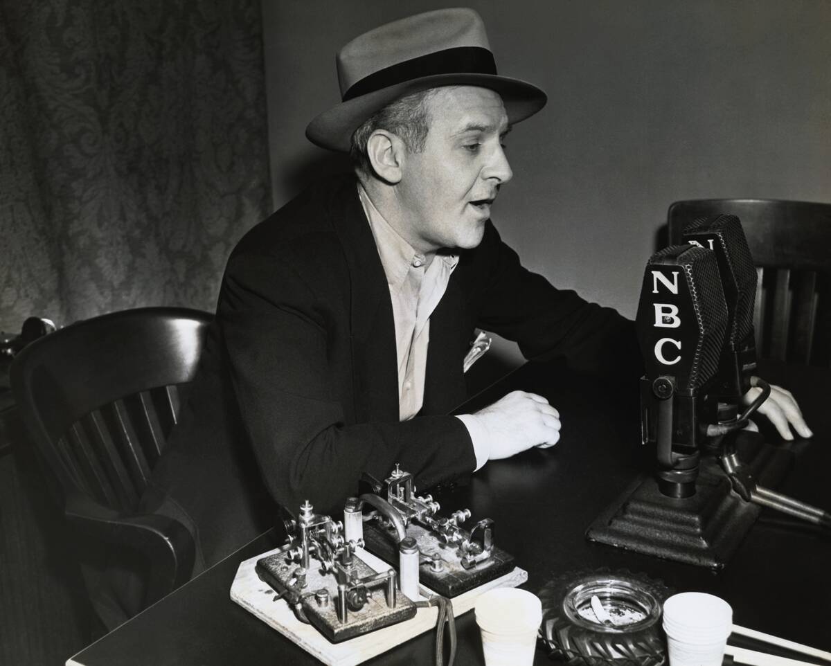Walter Winchell Broadcasting