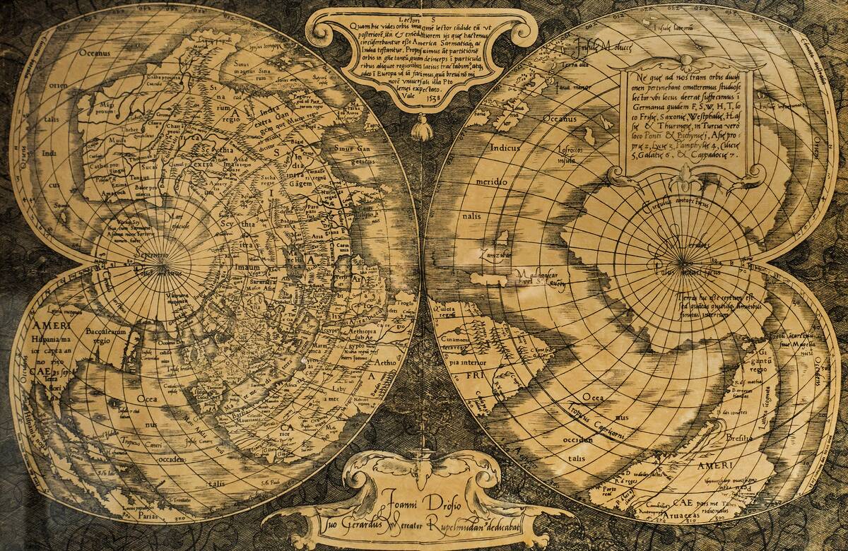 1538 double-heart-shaped projection world map.