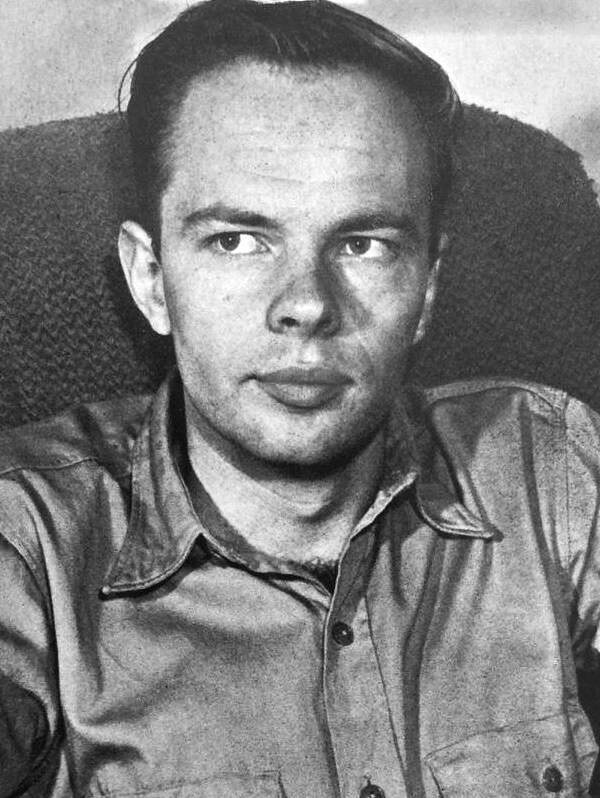 Philip_K_Dick_in_early_1960s_Arthur_Knight_(3x4_cropped)