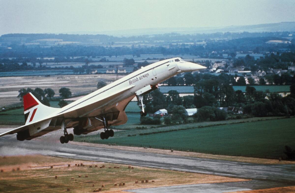 Concorde Jetliner Departing