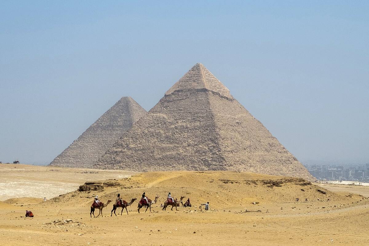 EGYPT-ECONOMY-TOURISM-PYRAMIDS