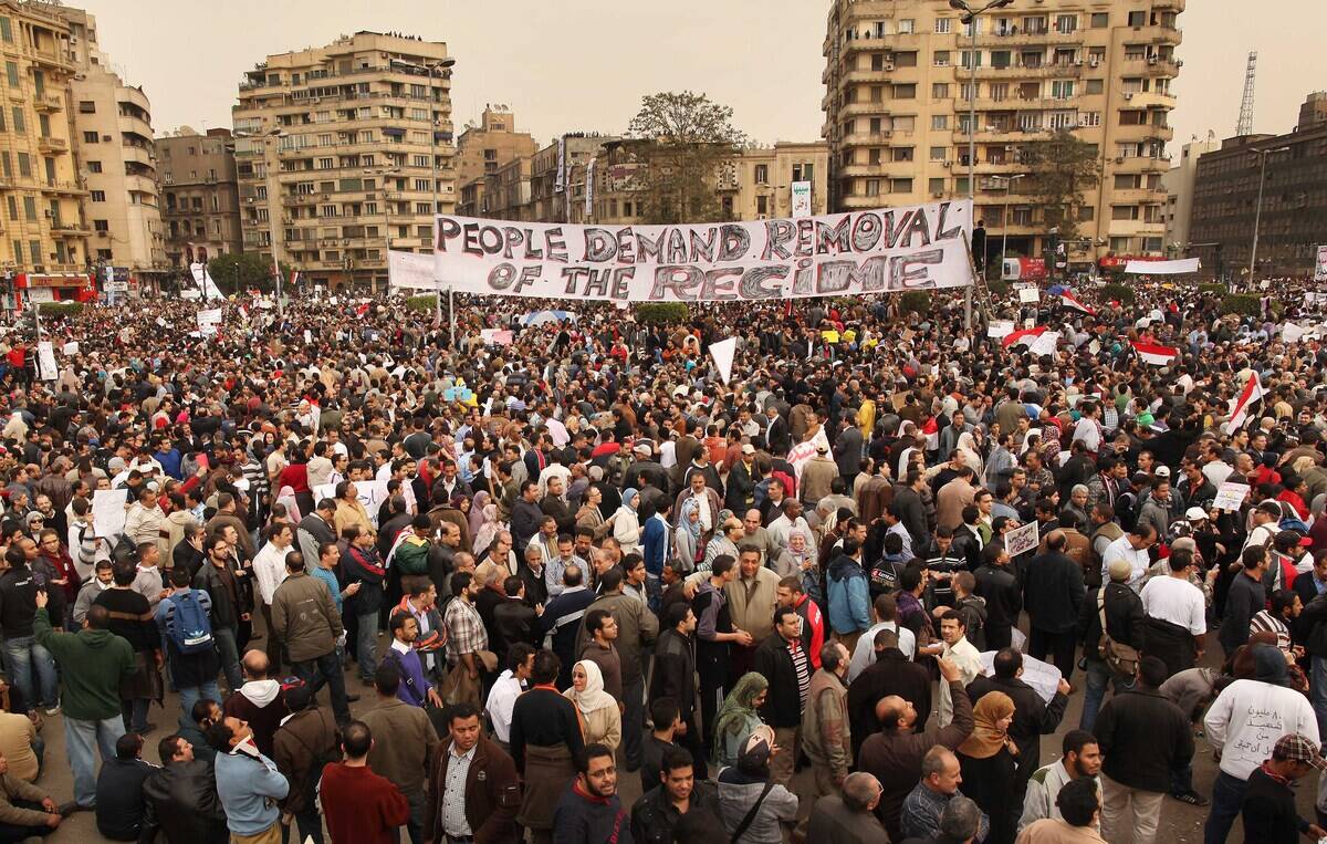 Egypt Protesters Continue To Defy Presidential Regime