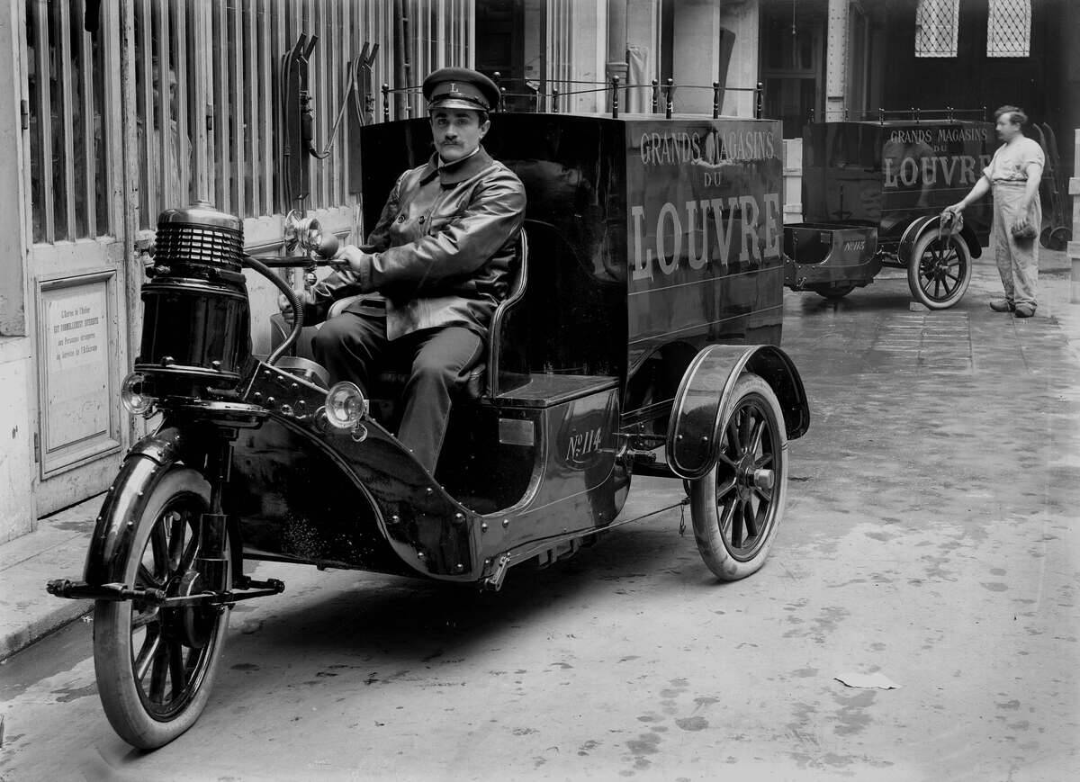 Electric tricycle at the Louvre