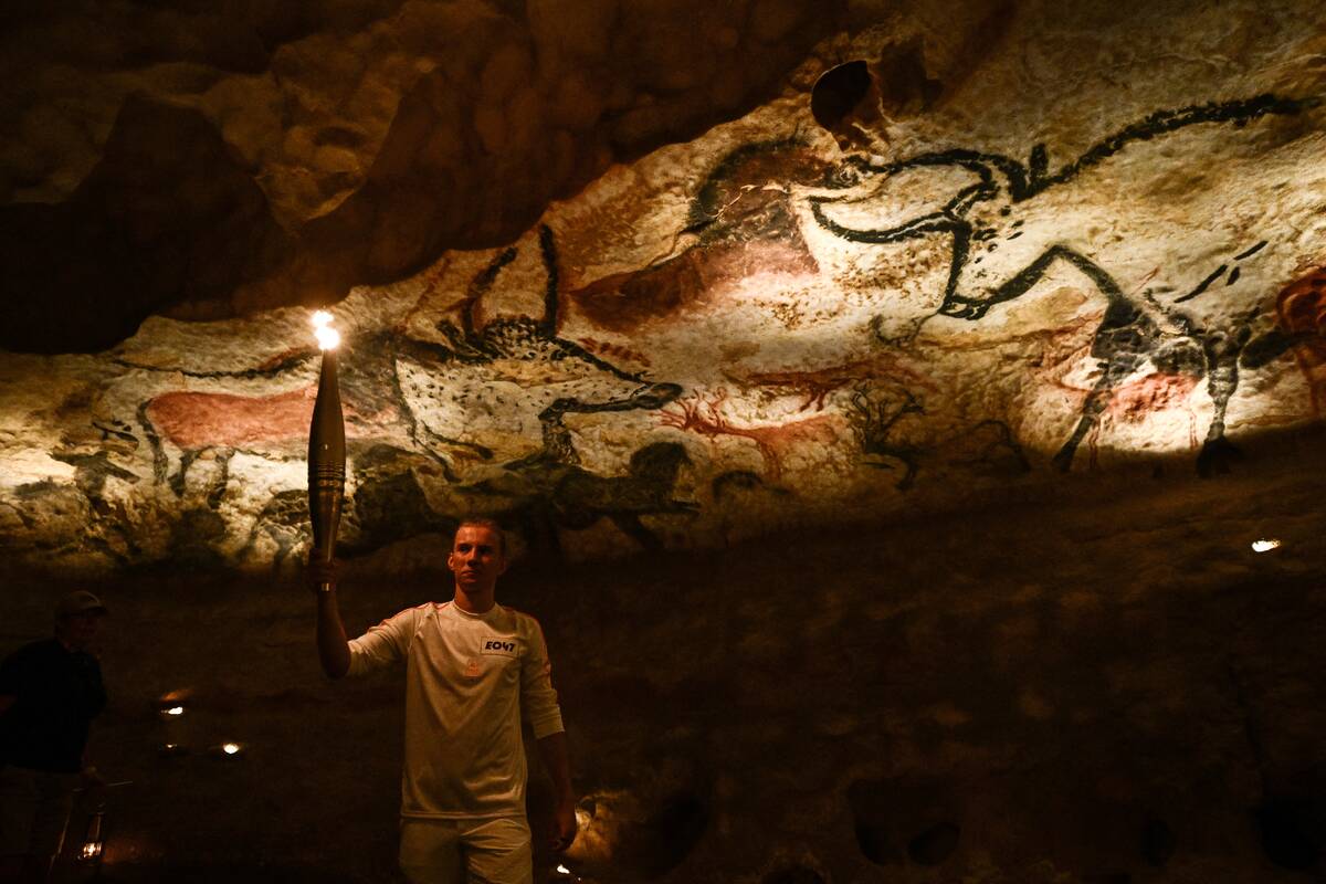 FRANCE-OLY-PARIS-2024-TORCH