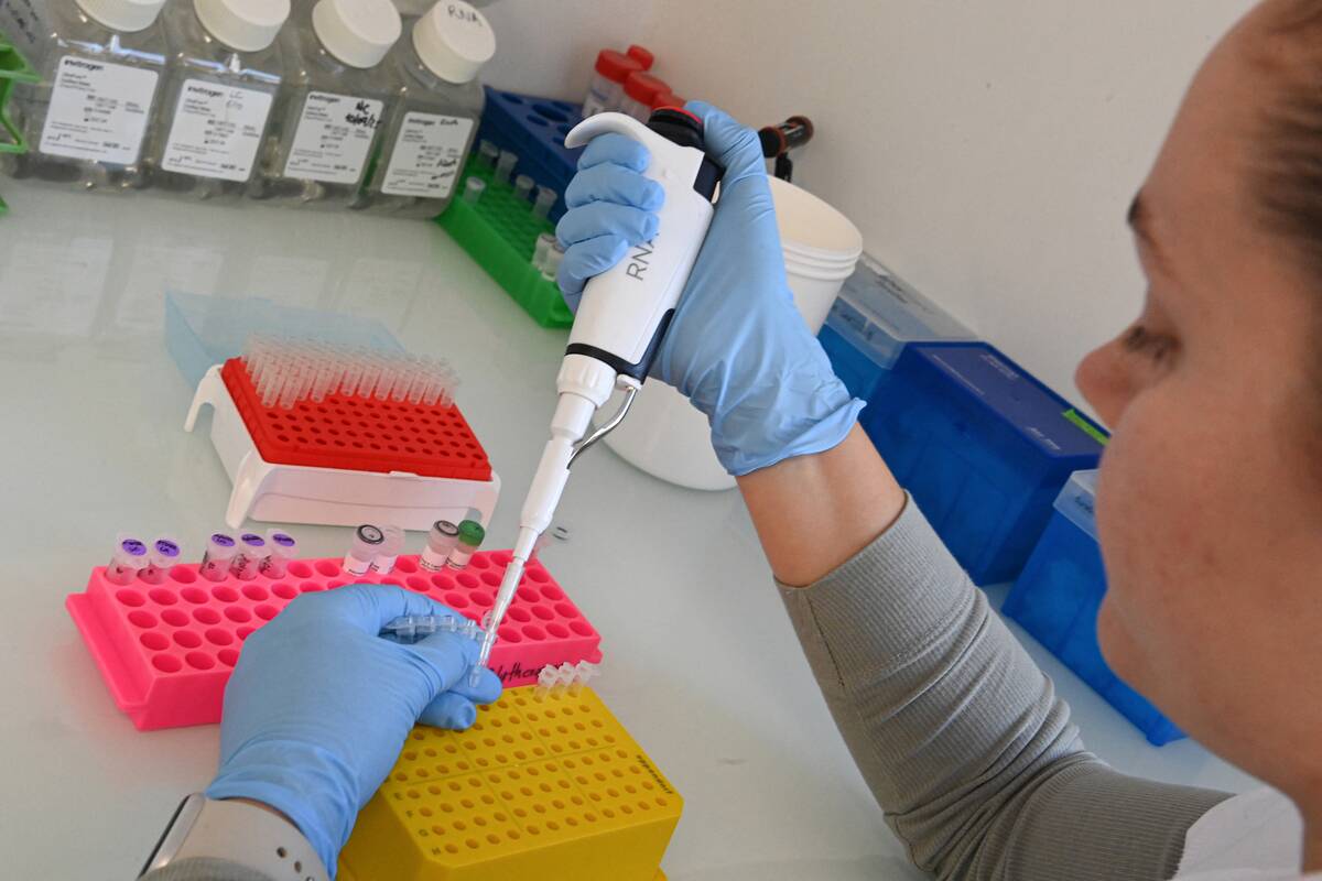 FRANCE-RESEARCH-HOSPITAL-TECHNOLOGY