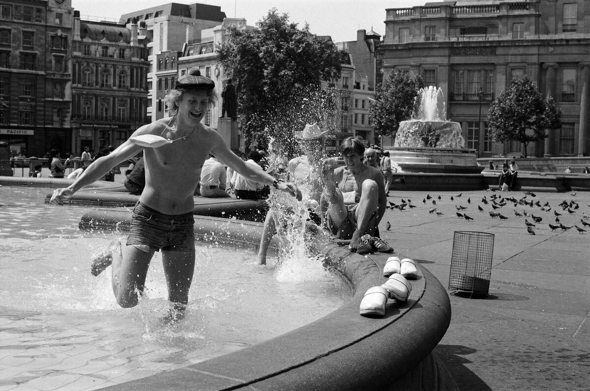 Heatwave in Trafalgar Square, 1976