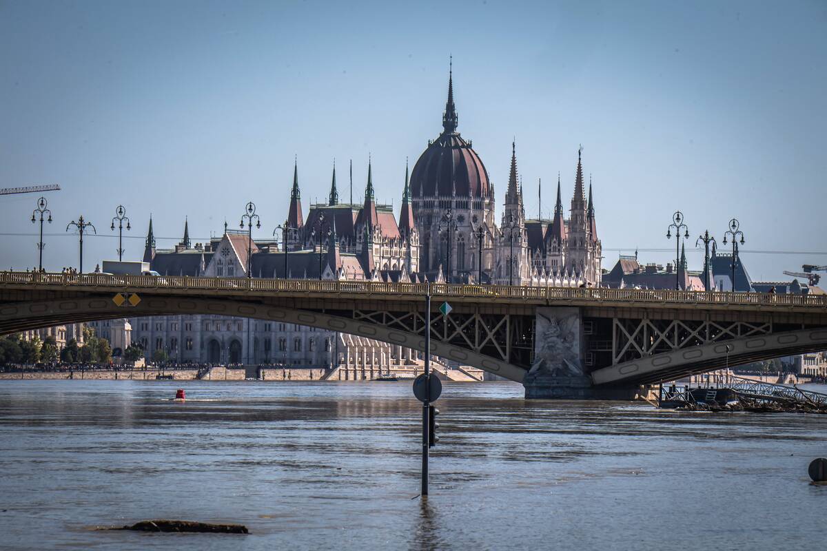 HUNGARY-WEATHER-FLOOD
