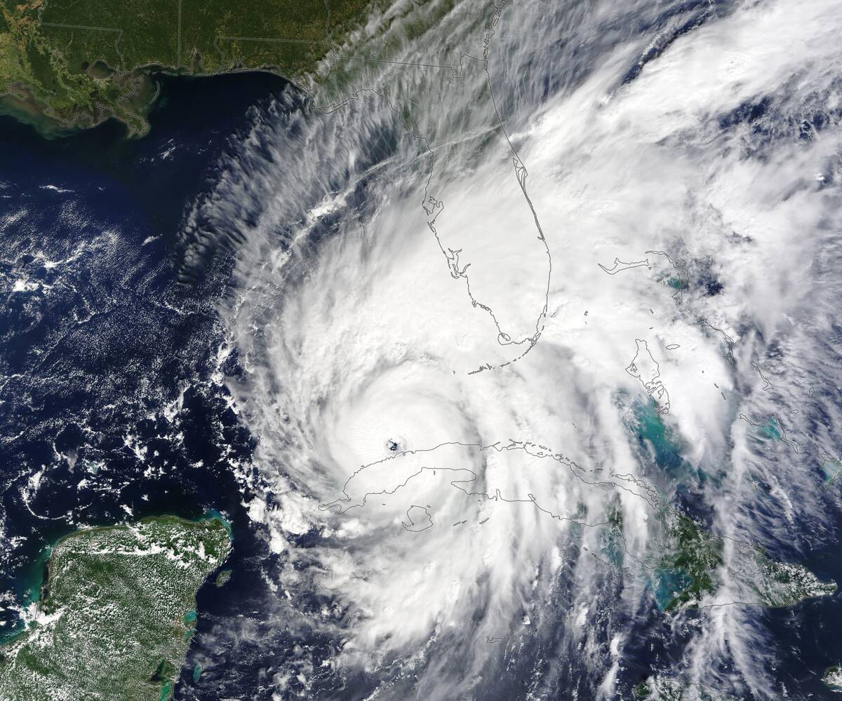 Hurricane Ian Slams Into West Coast Of Florida