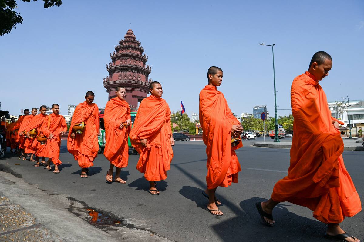 TOPSHOT-CAMBODIA-RELIGION-BUDDHISM