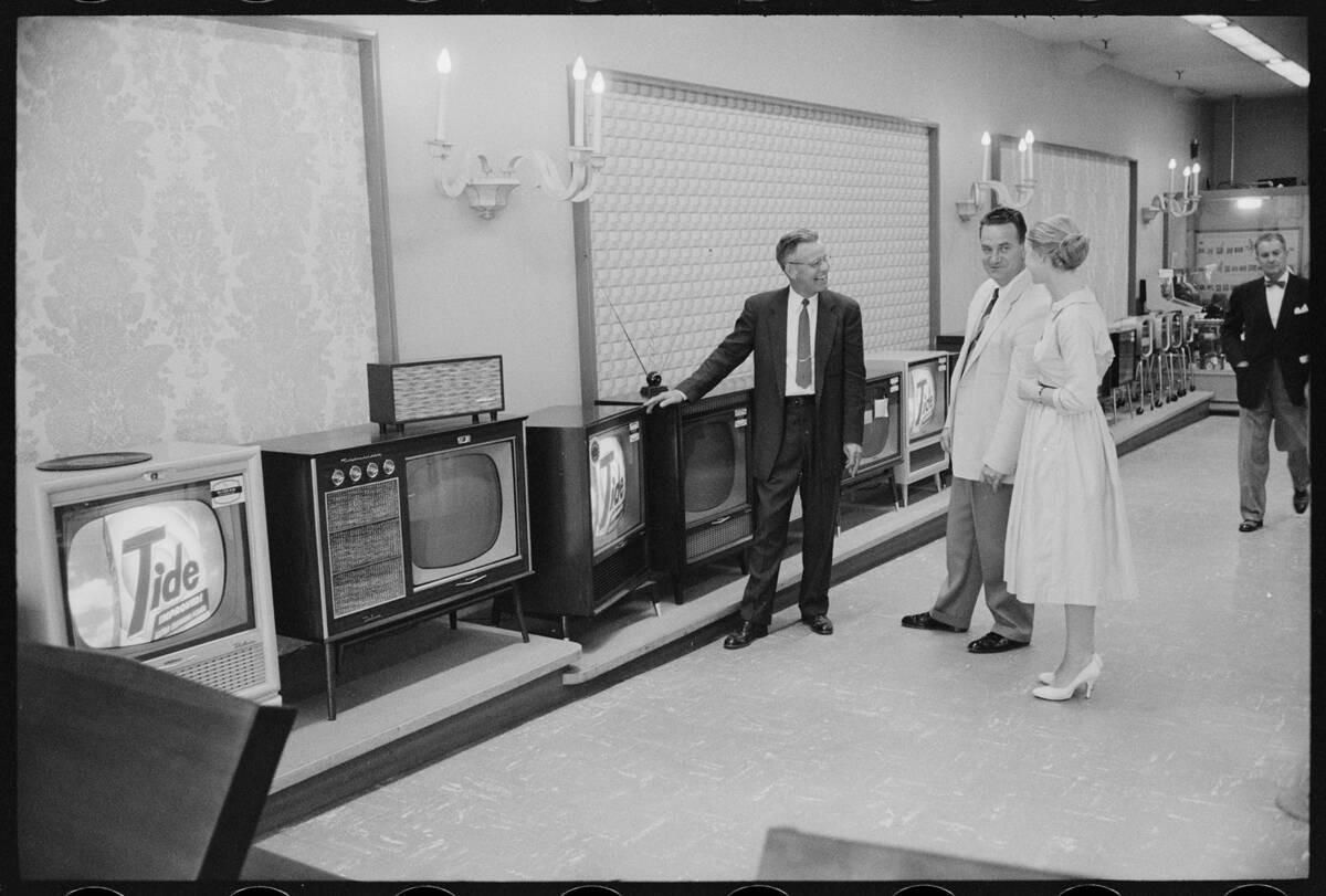 TV Shopping At Woodward & Lathrop