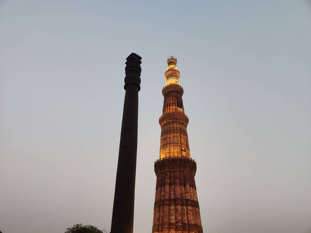 Views of the Iron Pillar of Delhi