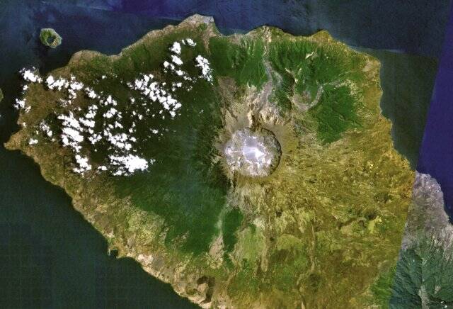 Tambora_volcano