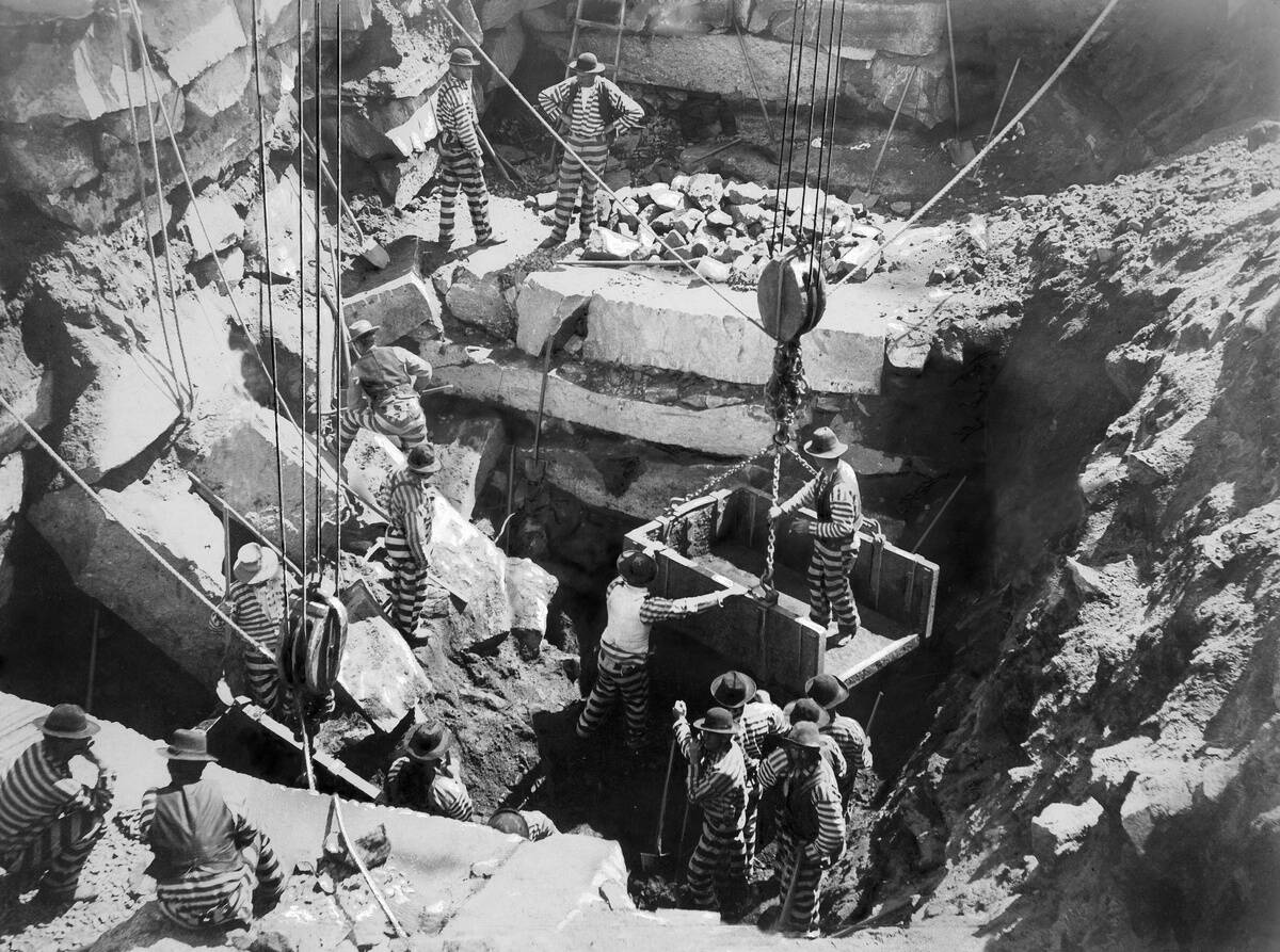 Amerika,Gefängnisse - Folsom State Prison, Häftlinge im Steinbruch, um 1900