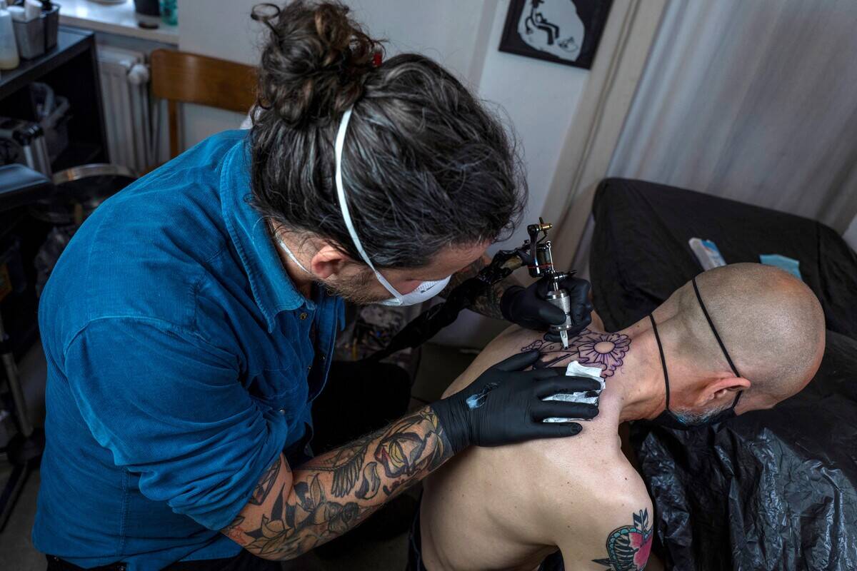 GERMANY-EU-LIFESTYLE-TATTOO-PIGMENT