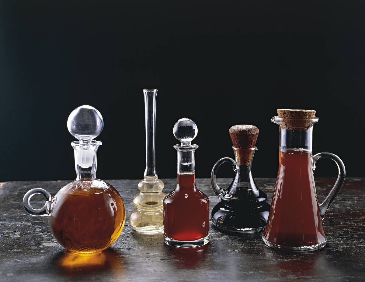 Bottles of different types of vinegars