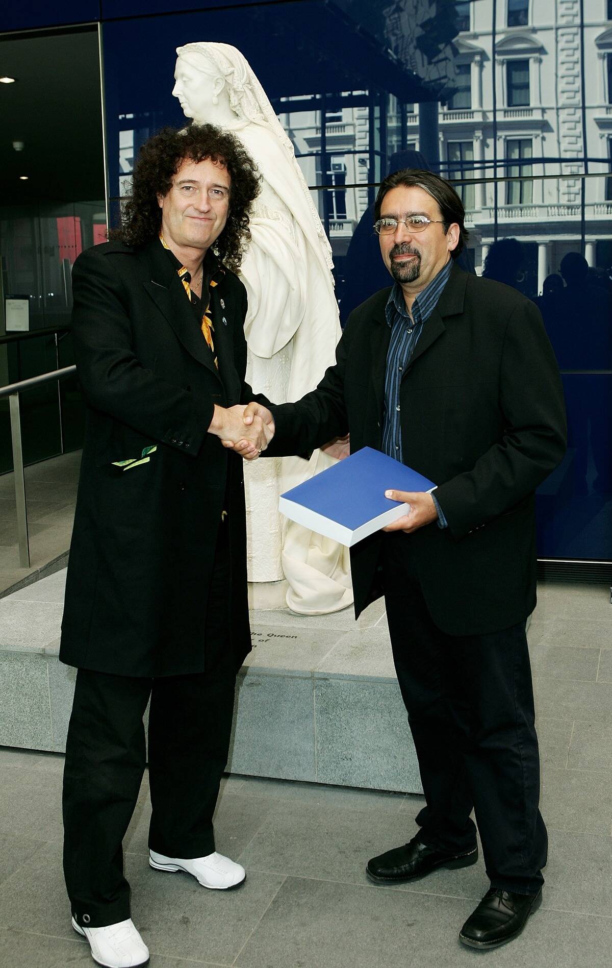 Brian May Submits His Thesis To Imperial College London