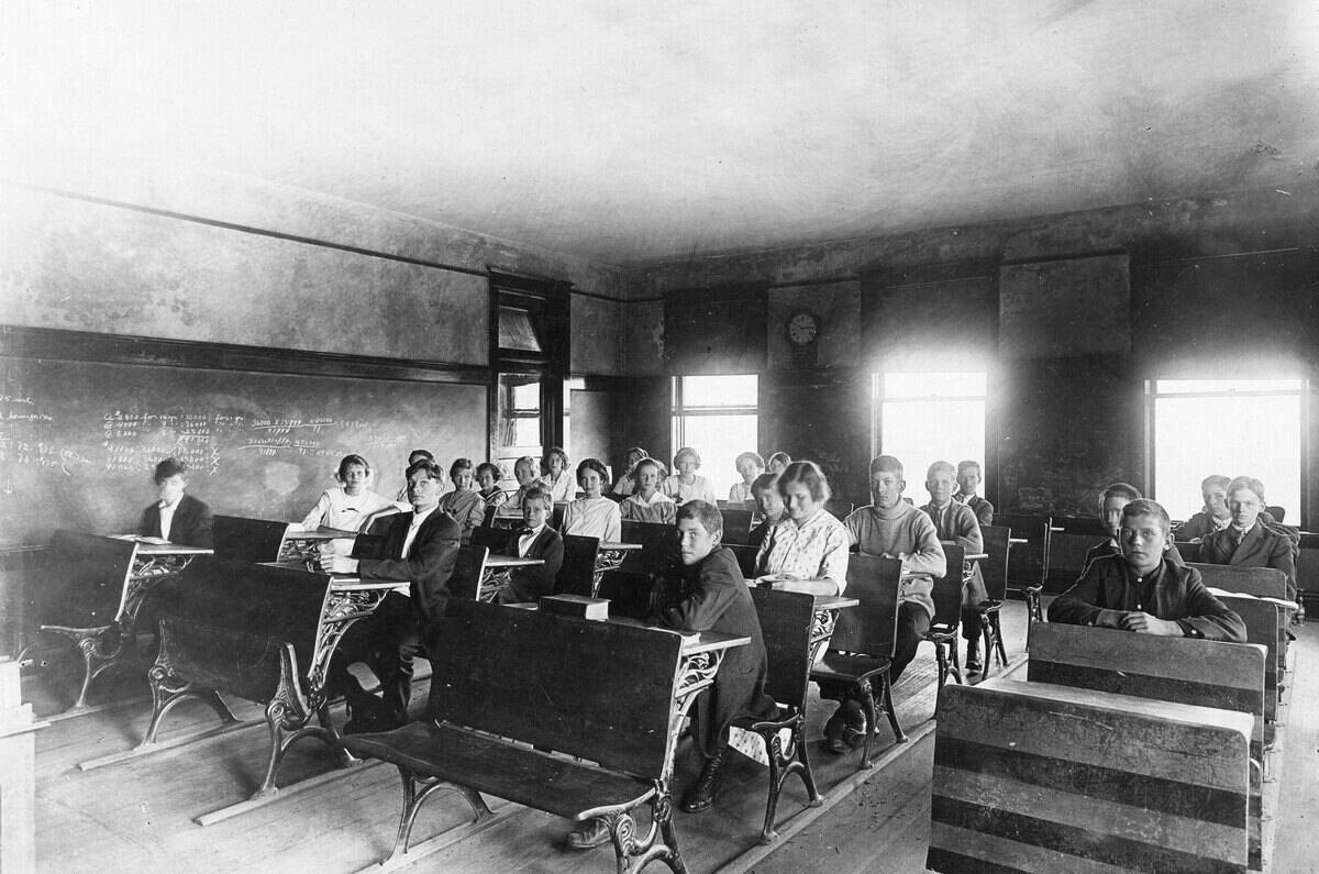 Classroom 1900