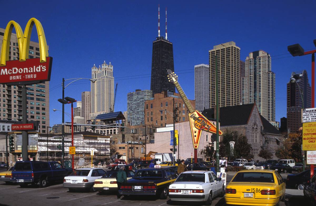 Parking d'un McDonald's et d'un Hard Rock Cafe à Chicago