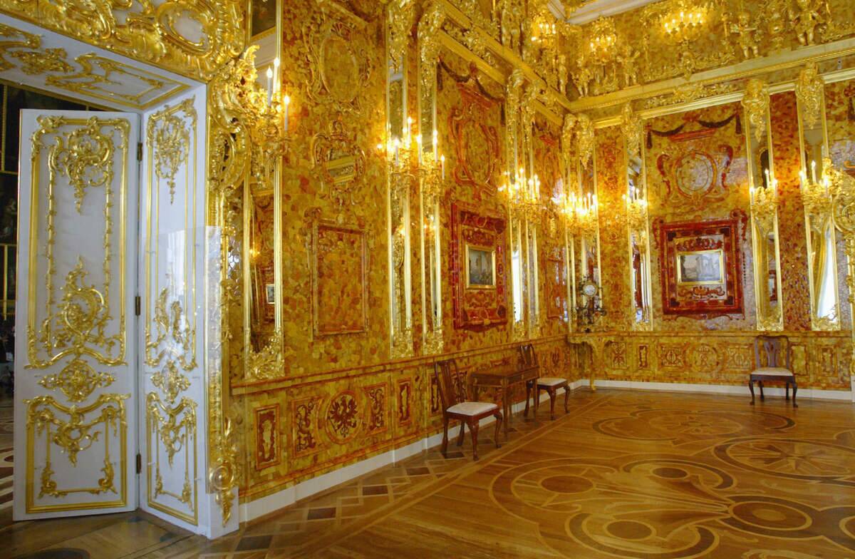 RUSSIA-ANNIVERSARY-AMBER ROOM-VIEW