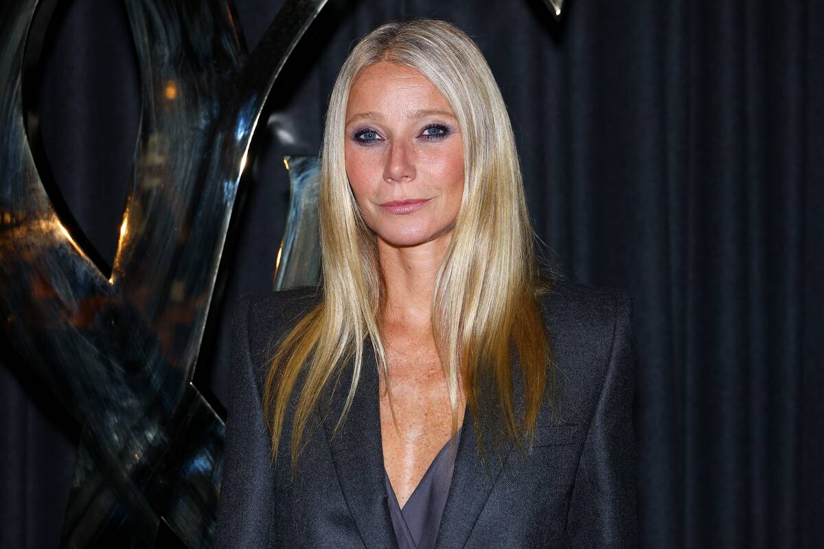Saint Laurent: Photocall - Paris Fashion Week - Womenswear Spring-Summer 2025