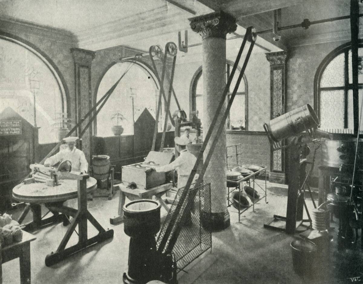 The Express Dairy Companys Hygenic Dairy At Hampstead 1