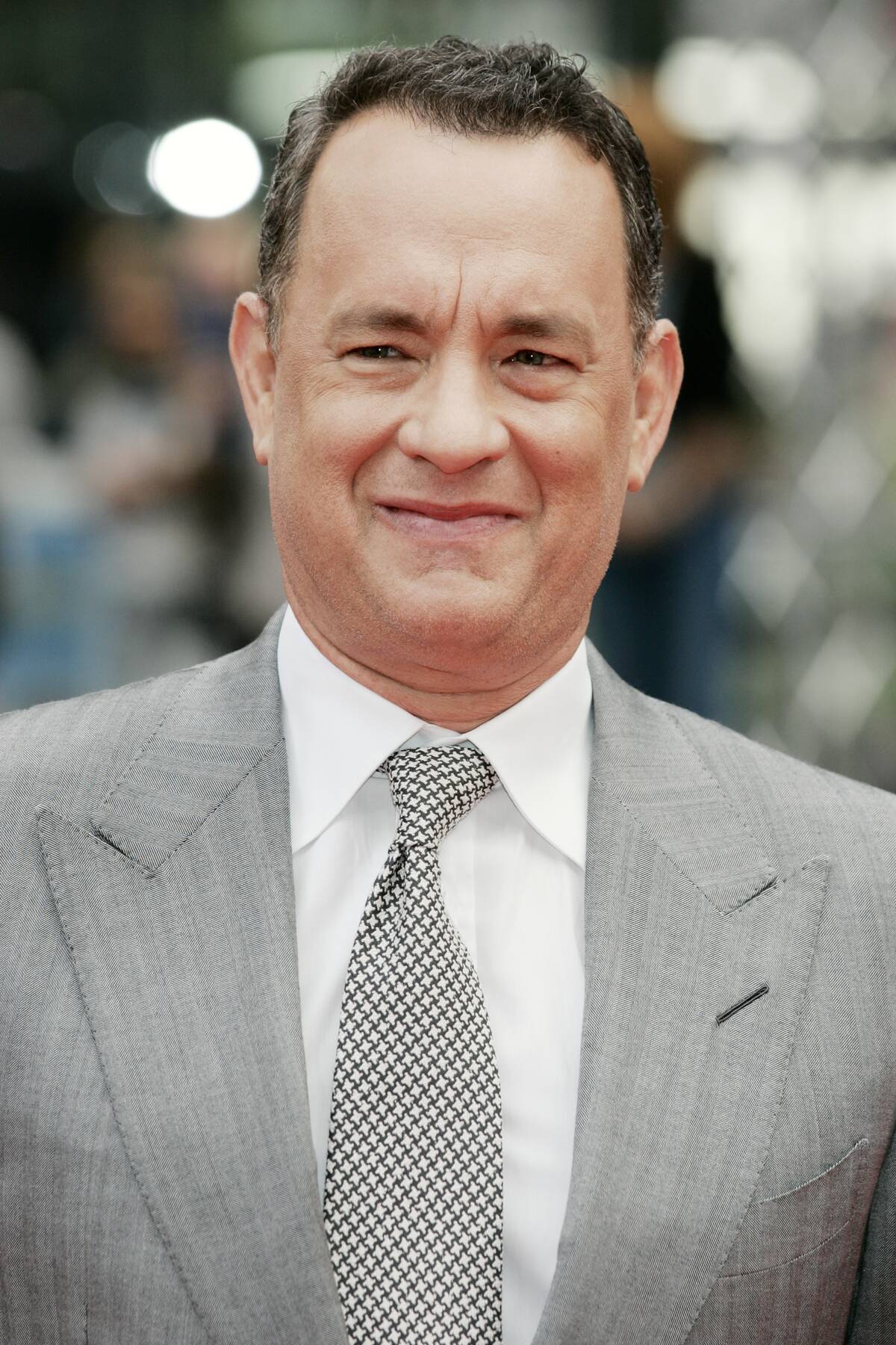TOM HANKS