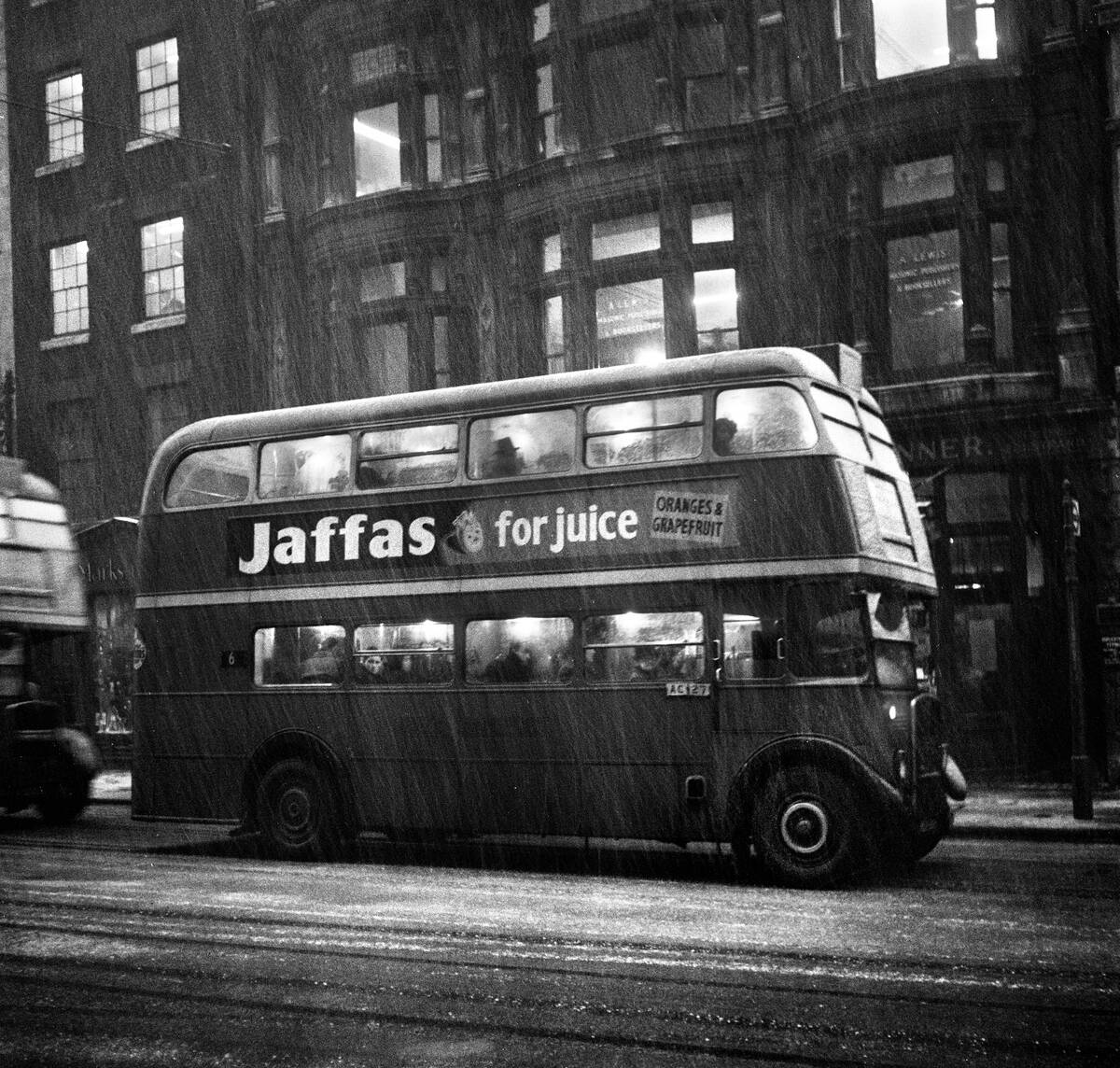 Fog scenes in London 1951