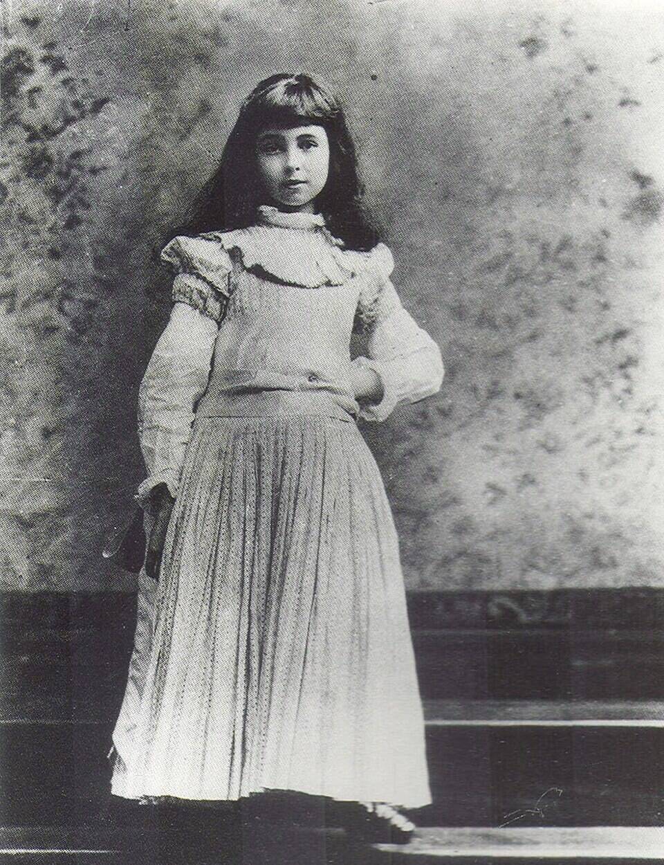 Consuelo_Vanderbilt,_Young