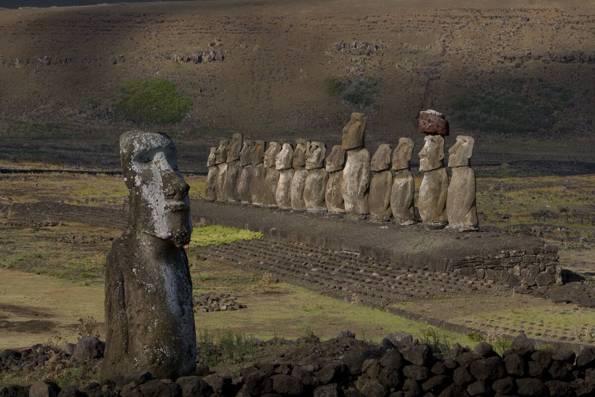 Chile - Travel - A look at Easter Island - Moai of Ahu Tongariki