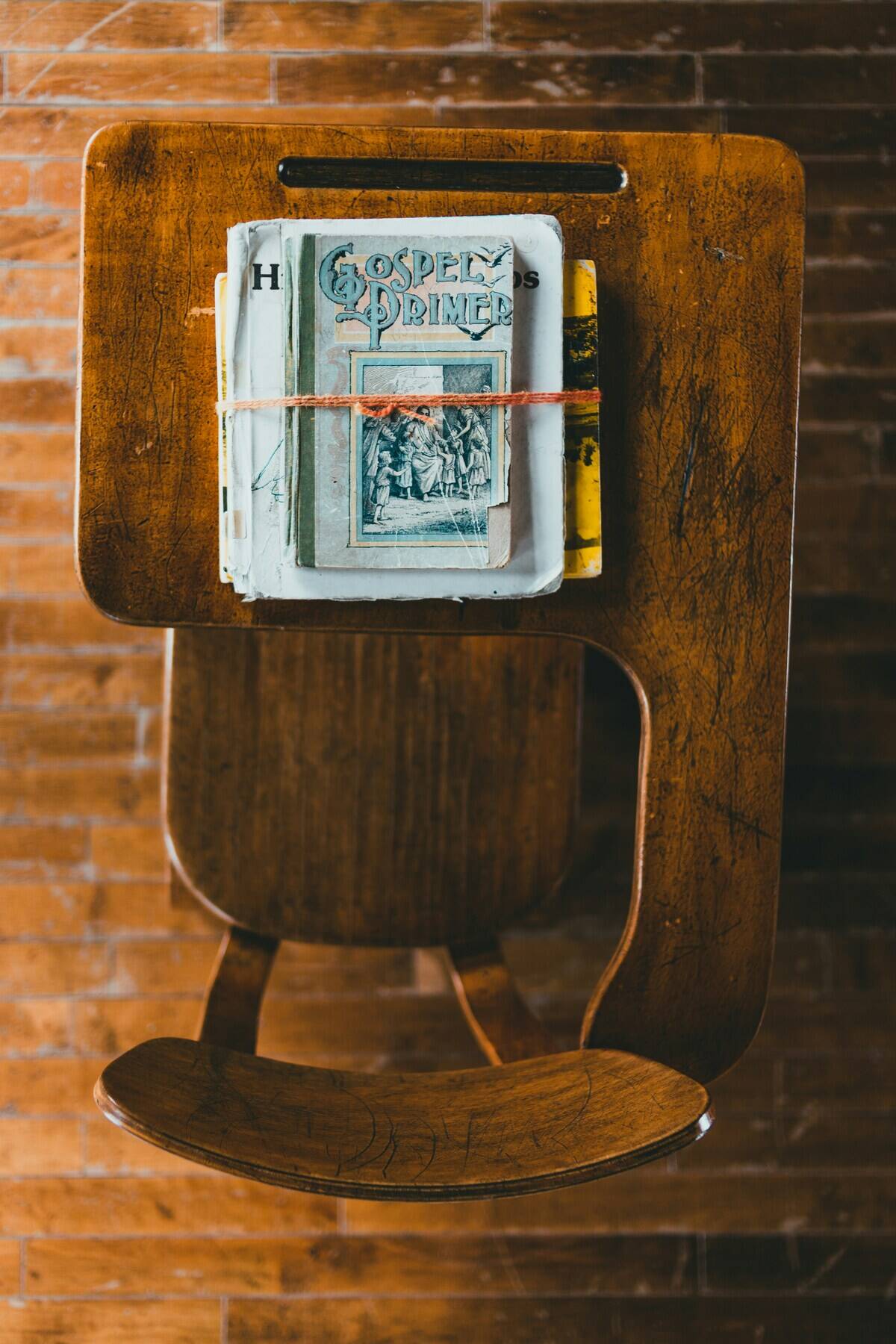 erik-mclean-Bgd_03zqF9Q-unsplash