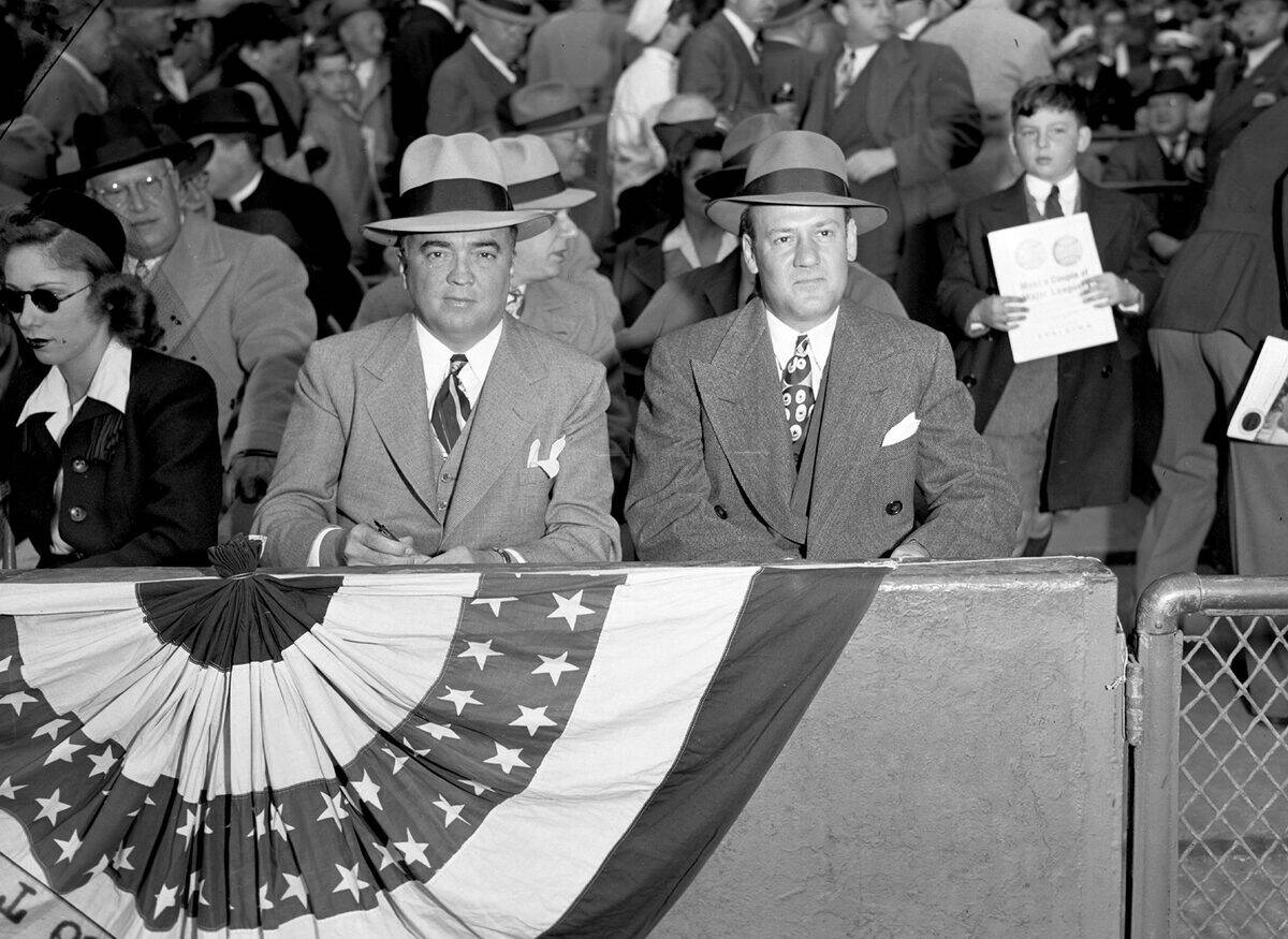 J. Edgar Hoover (l.), director of the FBI, and Clyde Tolson,