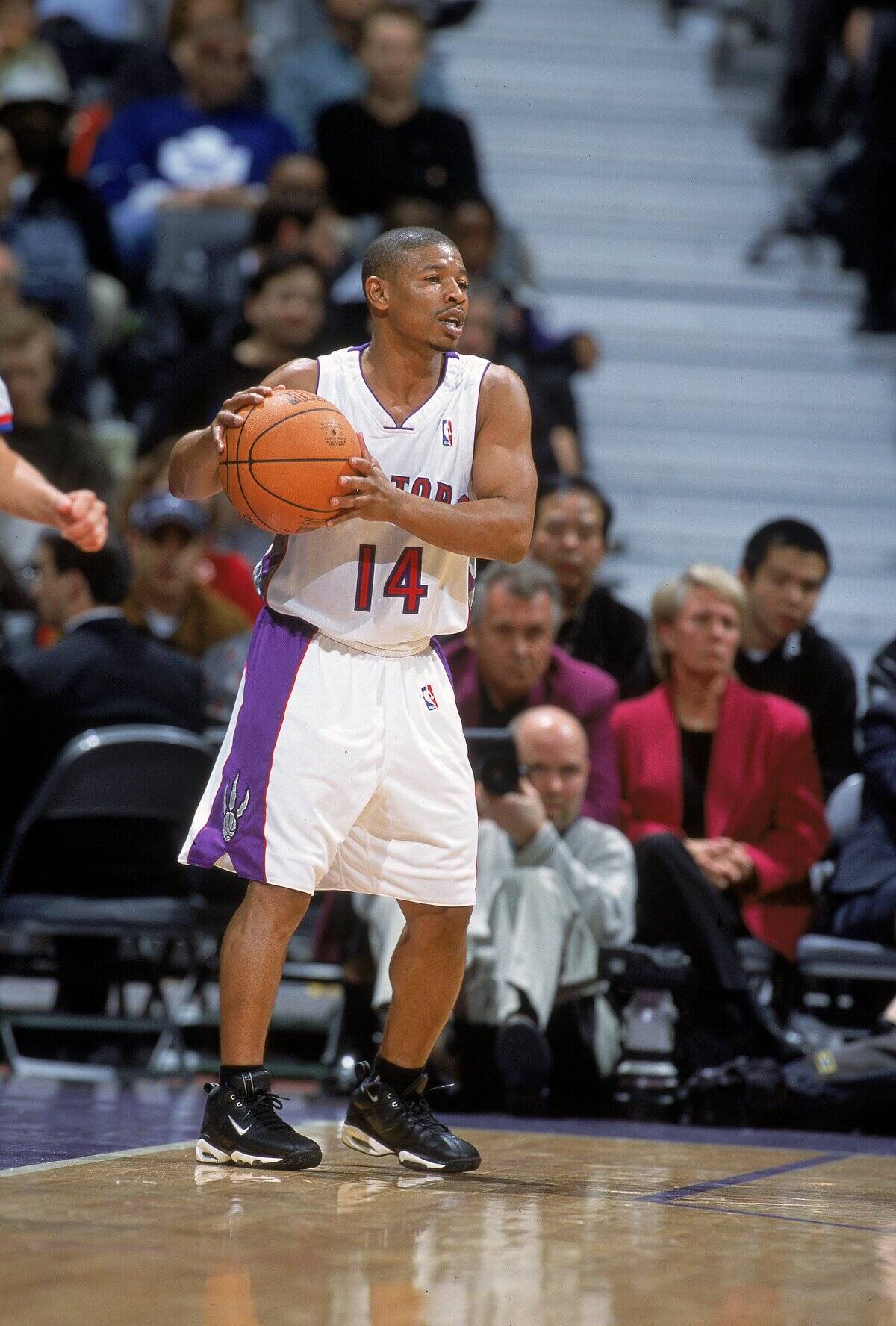 Muggsy Bogues #14