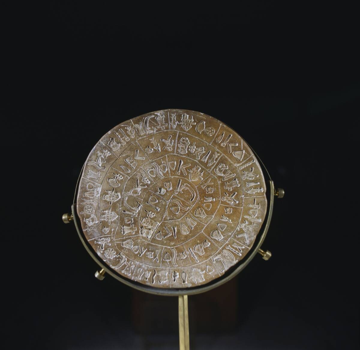 Phaistos Disc, palace of Phaistos, Crete