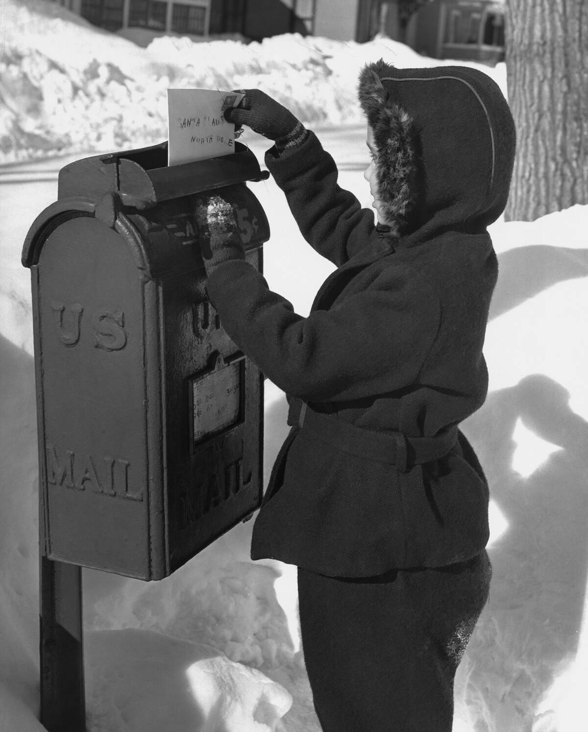 Snowy Santa Mail