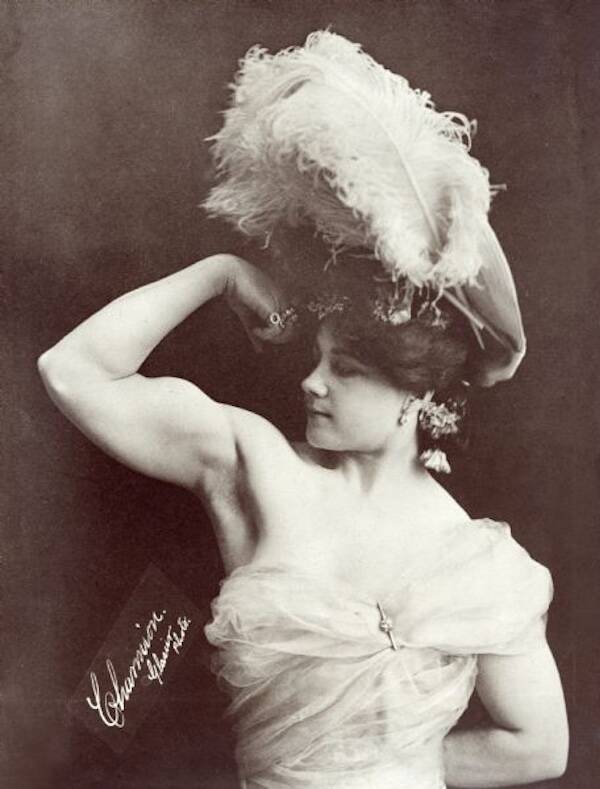 Charmion_1897