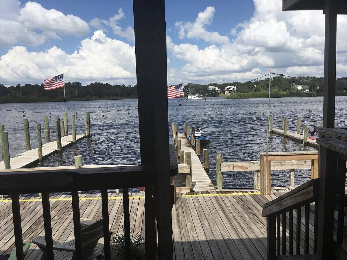 Gibsonton_River