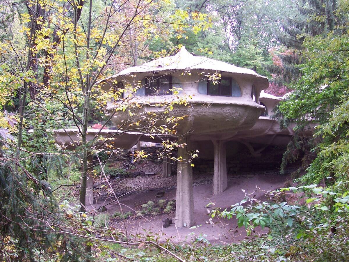 Pod_house_detail,_Perinton,_New_York