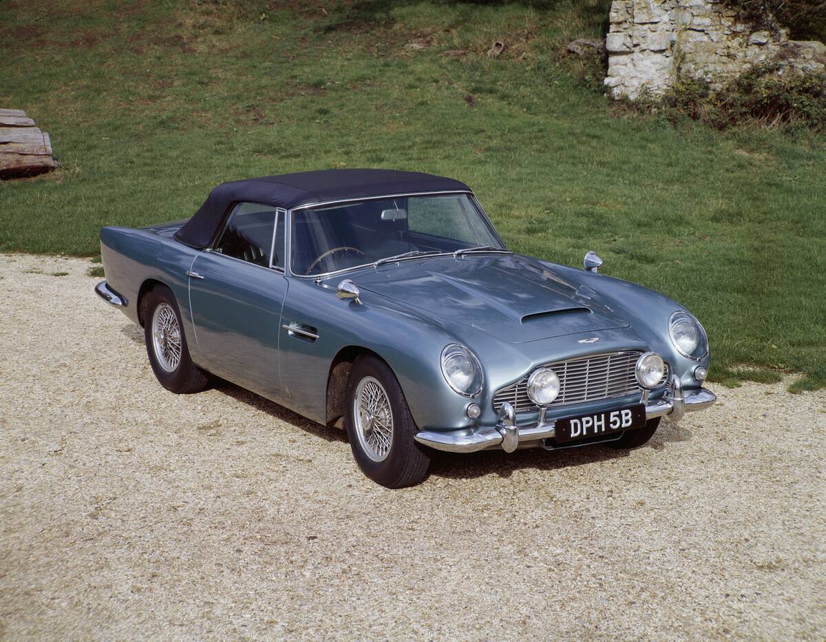 A 1964 Aston Martin DB5 sportscar.