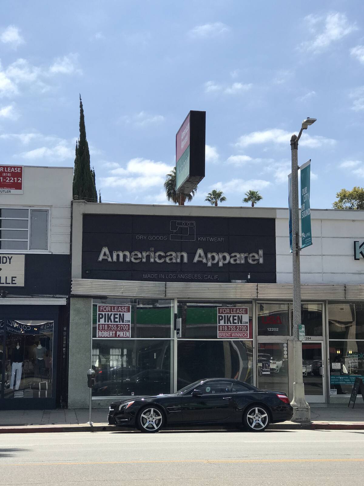 American Apparel Closed