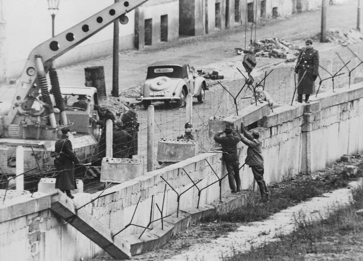 Berlin Wall Repairs