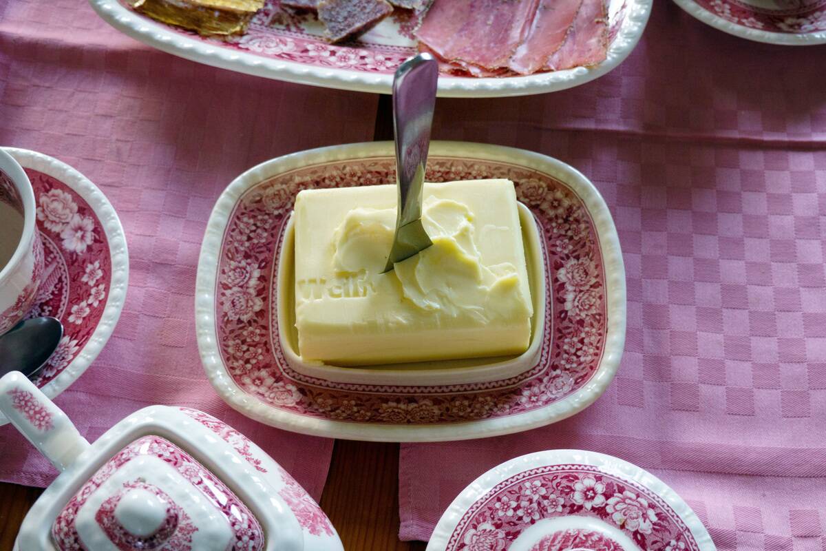 Butter dish