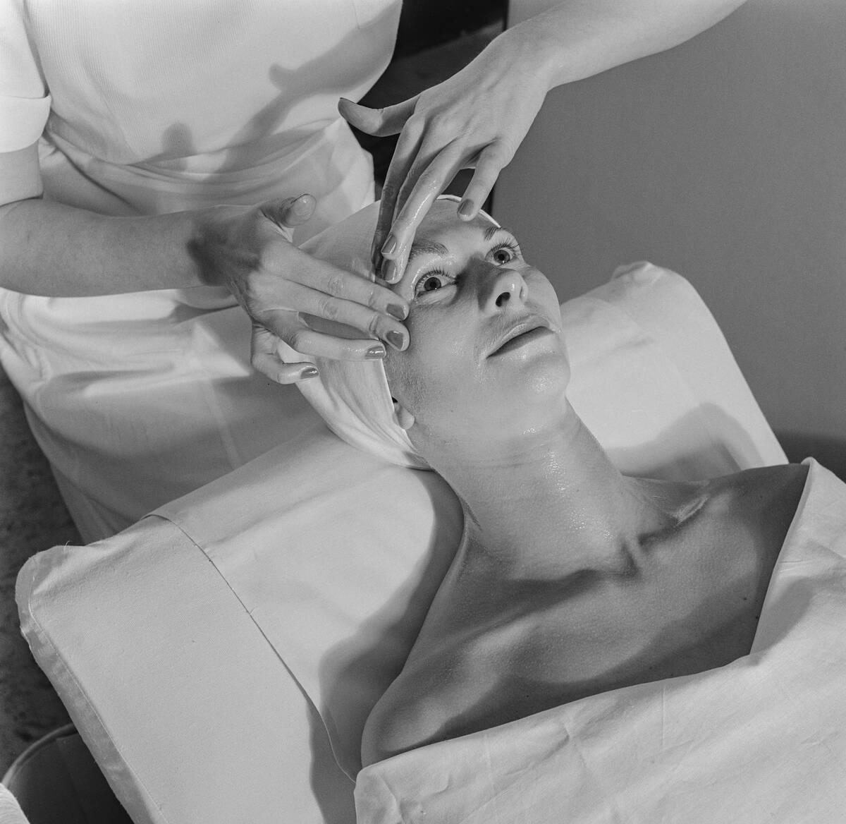 Elizabeth Arden Beauty Salon